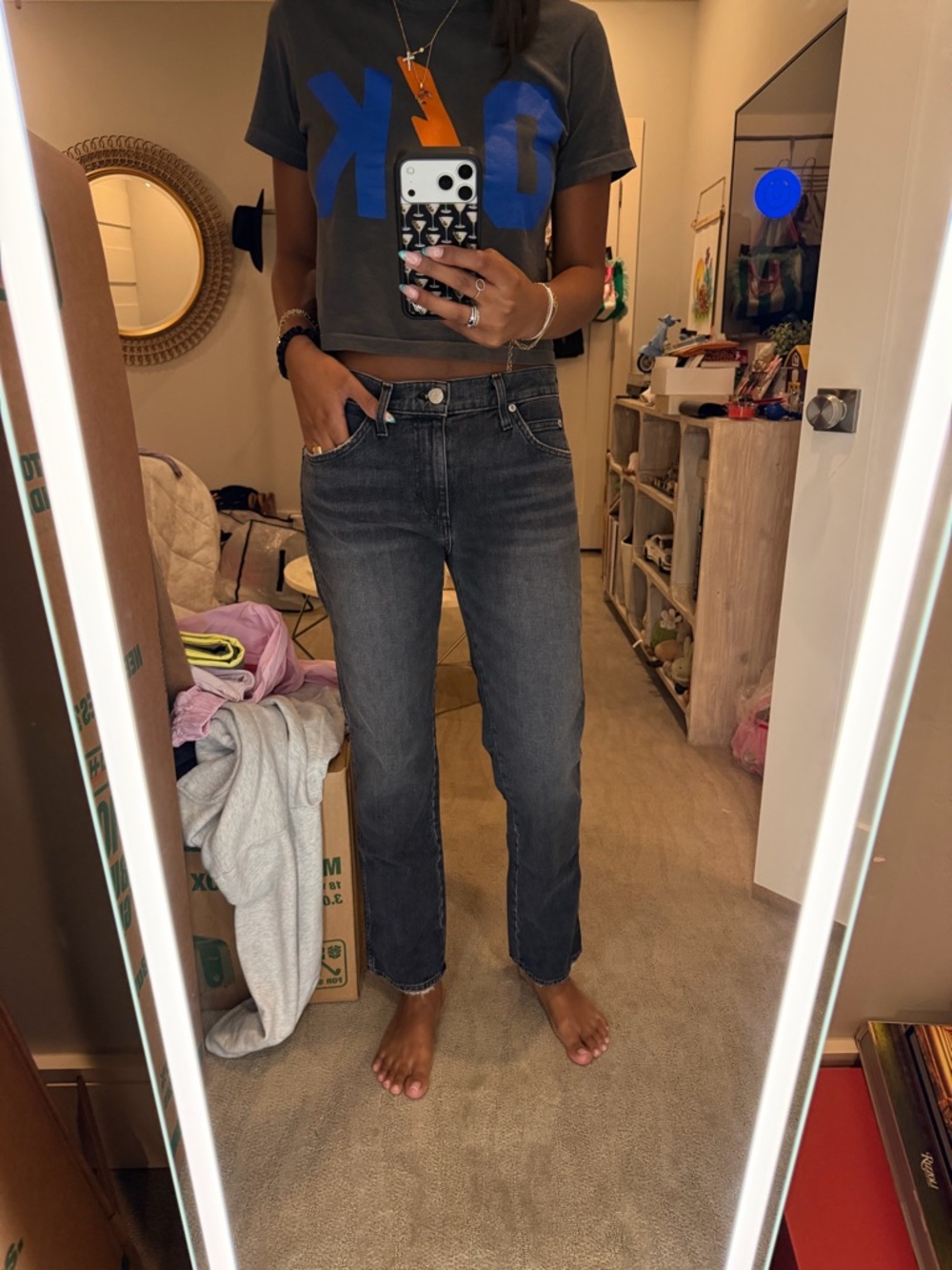 Classic Straight-Leg Women's Jeans - Washed Black